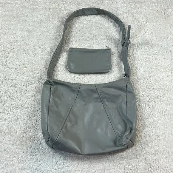 Vintage 80s unbranded dove grey leather shoulder bag with matching coin purse - Picture 1 of 10